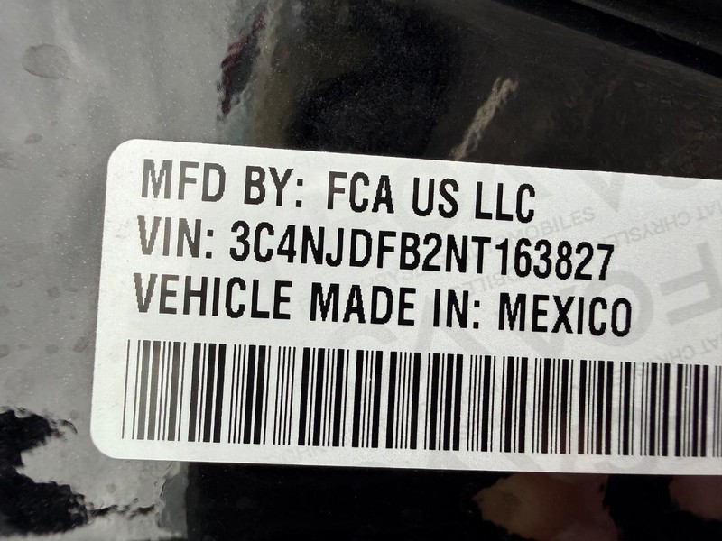 Jeep Compass Vehicle Image 25