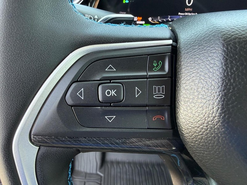 Jeep Grand Cherokee 4xe Vehicle Image 14