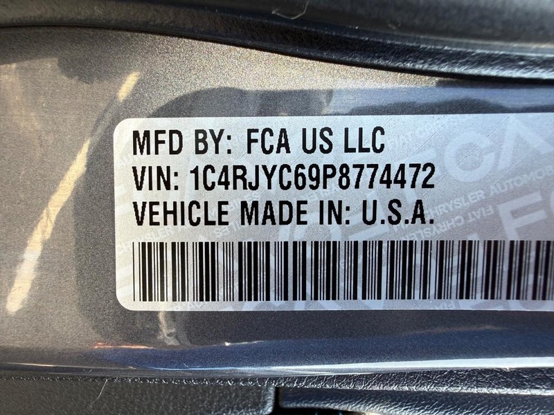 Jeep Grand Cherokee 4xe Vehicle Image 27