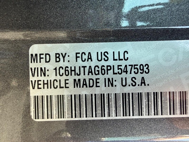 Jeep Gladiator Vehicle Image 25