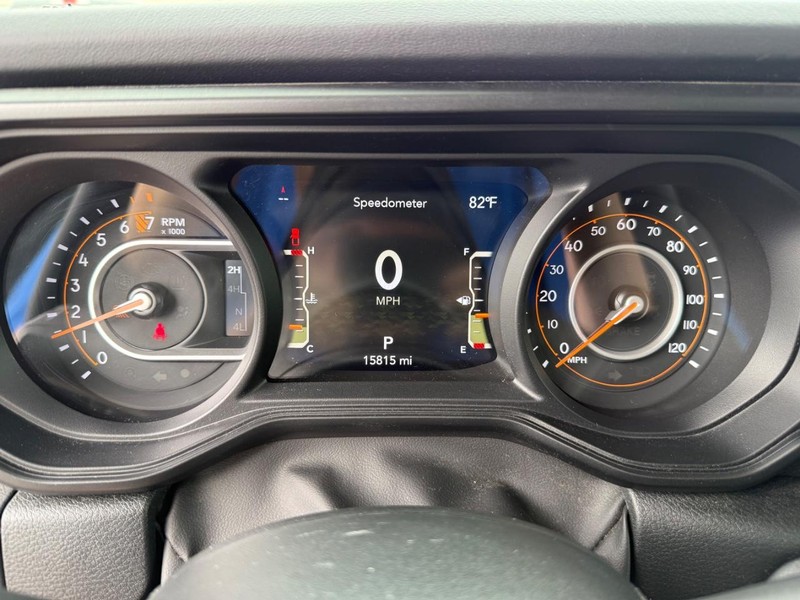 Jeep Gladiator Vehicle Image 22
