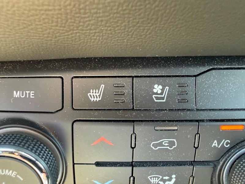 Dodge Durango Vehicle Image 19