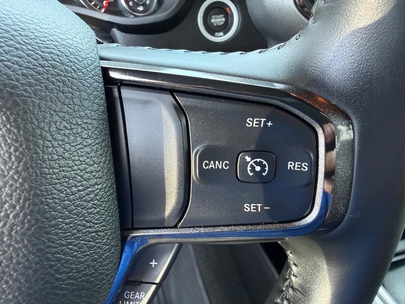 Ram 1500 Vehicle Image 14