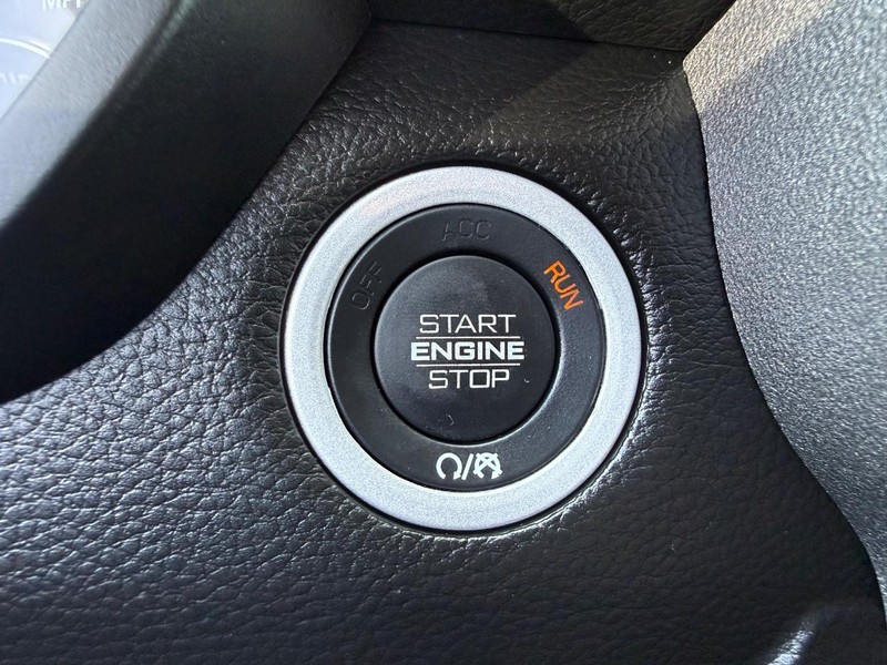 Ram 1500 Vehicle Image 15