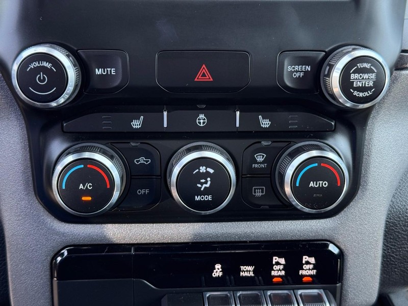 Ram 1500 Vehicle Image 19