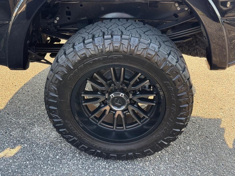 Ford Super Duty F-250 SRW Vehicle Image 06