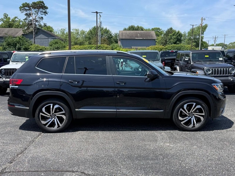 Volkswagen Atlas Vehicle Image 02