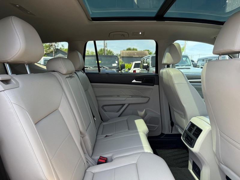 Volkswagen Atlas Vehicle Image 11