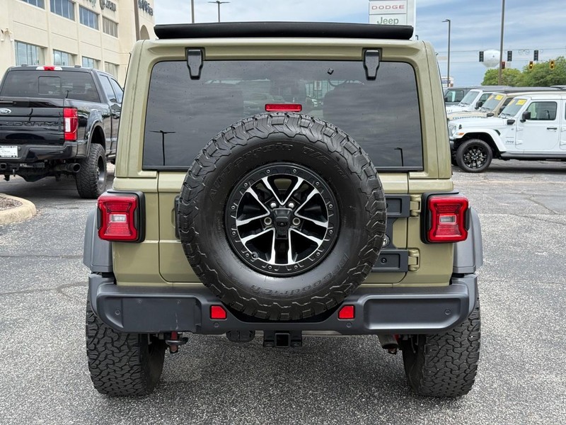 Jeep Wrangler Vehicle Image 04