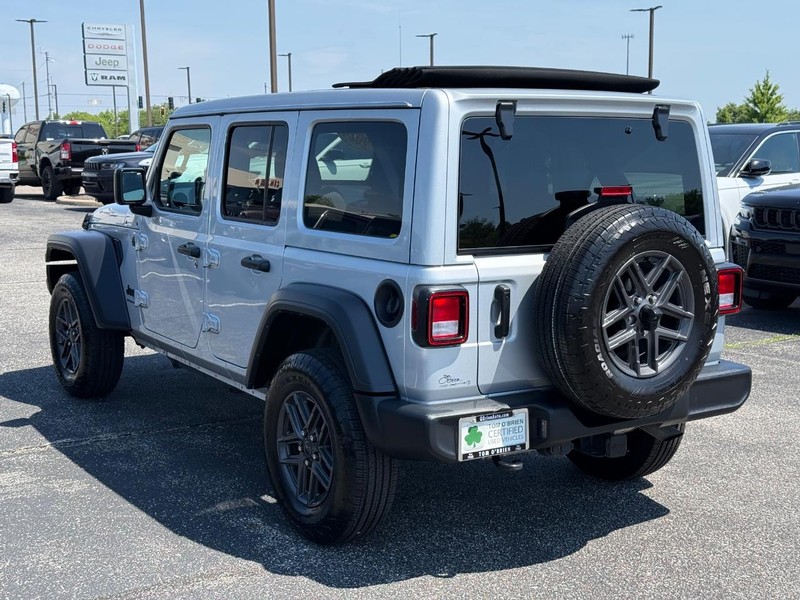 Jeep Wrangler Vehicle Image 05
