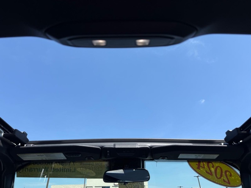 Jeep Wrangler Vehicle Image 11