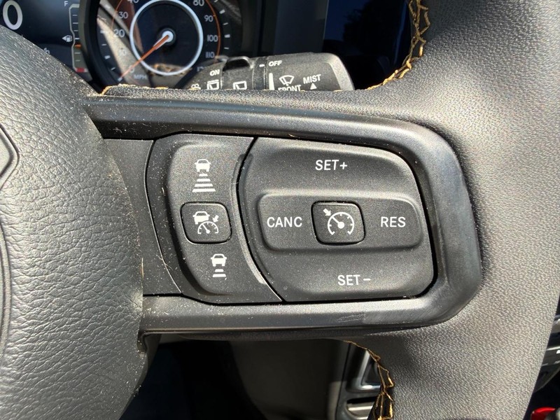 Jeep Wrangler Vehicle Image 15