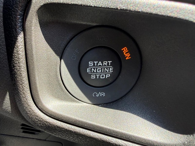 Jeep Wrangler Vehicle Image 16