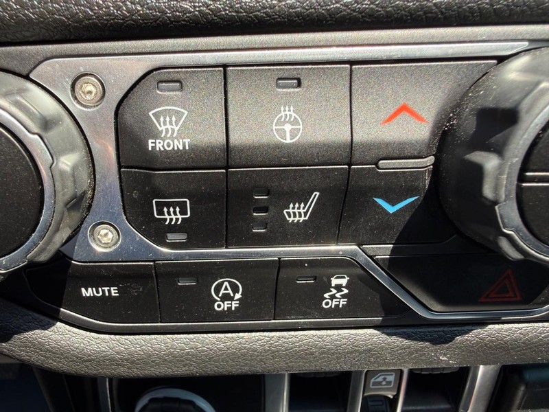 Jeep Wrangler Vehicle Image 17