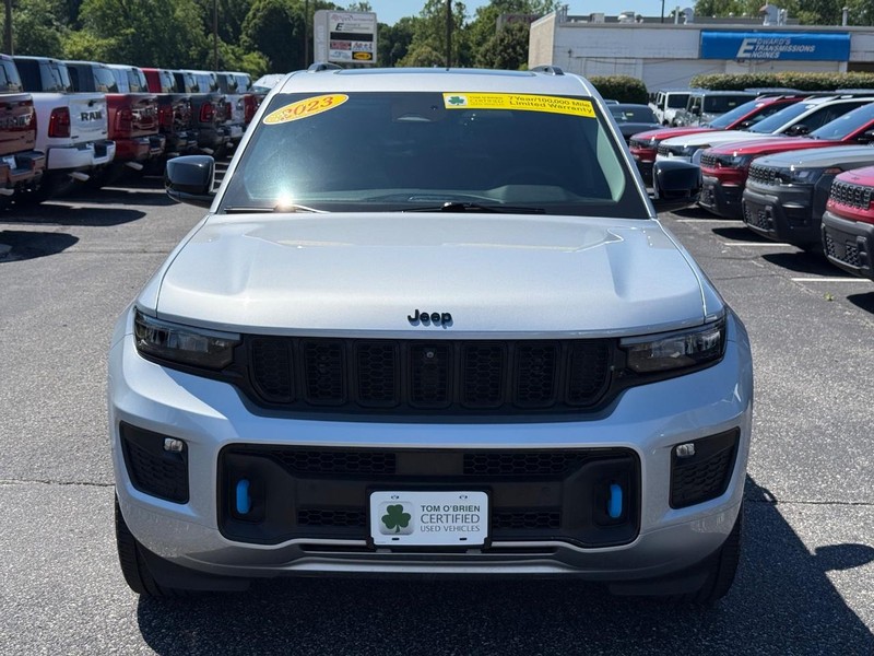 Jeep Grand Cherokee 4xe Vehicle Image 10