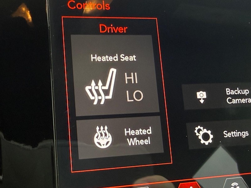 Jeep Grand Cherokee Vehicle Image 19