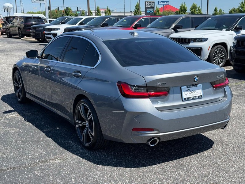 BMW 3 Series Vehicle Image 05