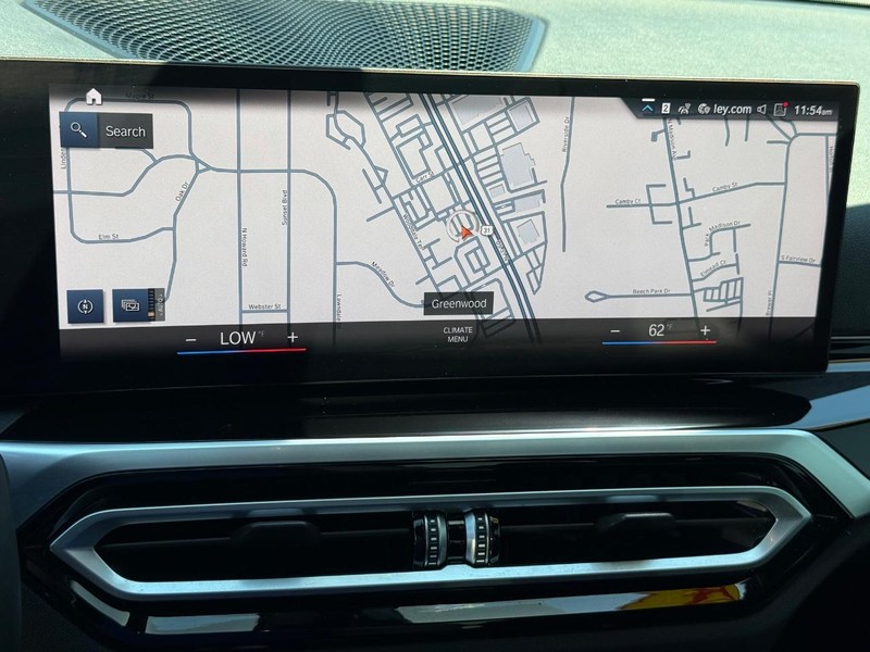 BMW 3 Series Vehicle Image 17