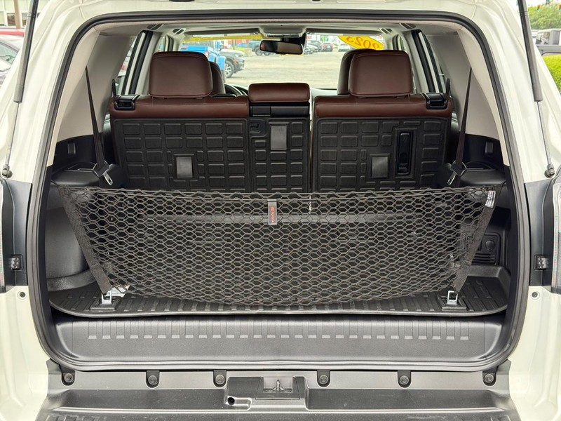 Toyota 4Runner Vehicle Image 07