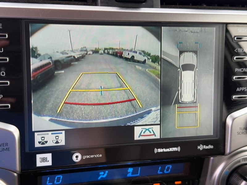 Toyota 4Runner Vehicle Image 19