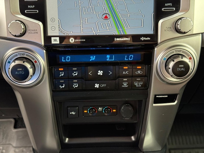 Toyota 4Runner Vehicle Image 20