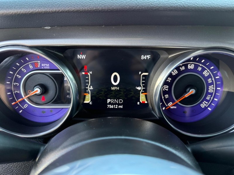Jeep Gladiator Vehicle Image 22