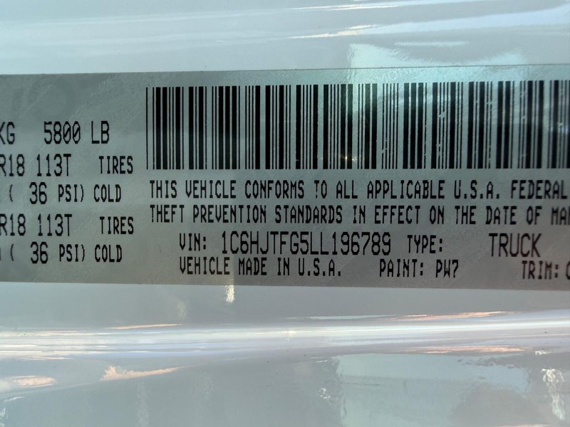 Jeep Gladiator Vehicle Image 26