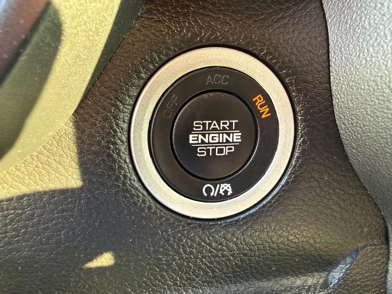 Ram 1500 Vehicle Image 15