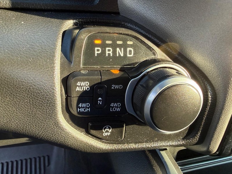 Ram 1500 Vehicle Image 16