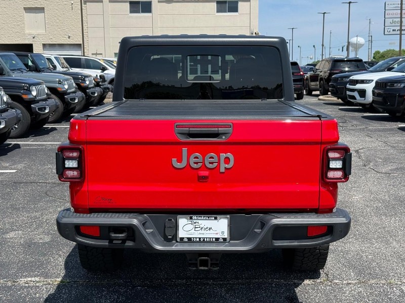 Jeep Gladiator Vehicle Image 04