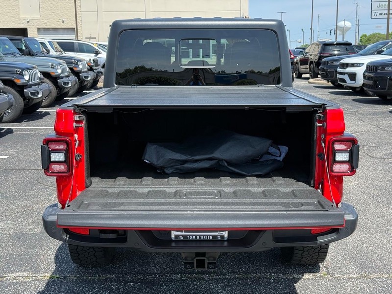 Jeep Gladiator Vehicle Image 07