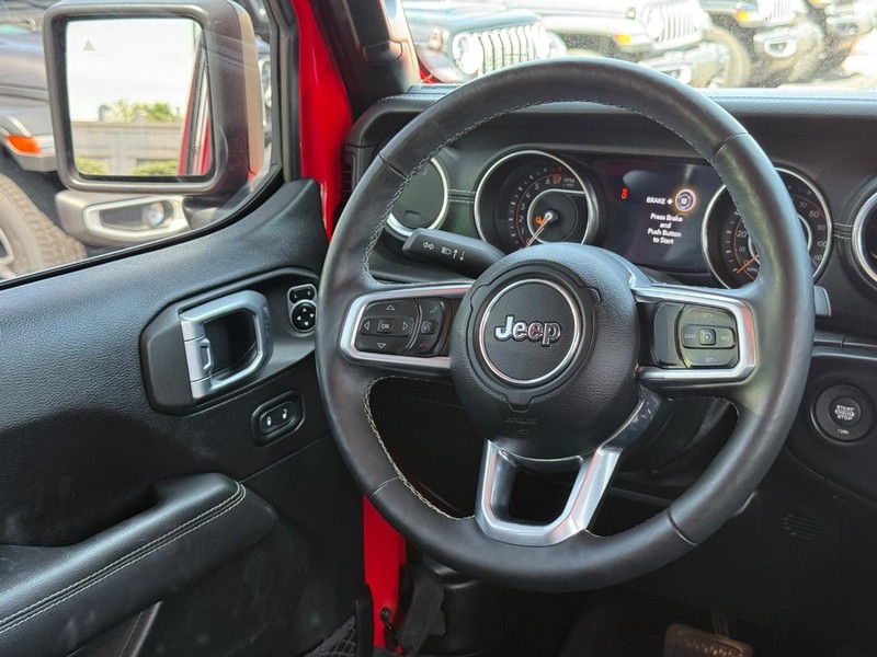 Jeep Gladiator Vehicle Image 12