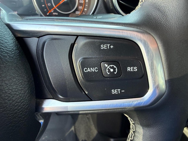 Jeep Gladiator Vehicle Image 14