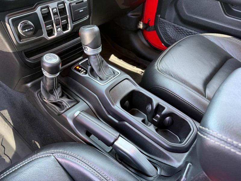 Jeep Gladiator Vehicle Image 20