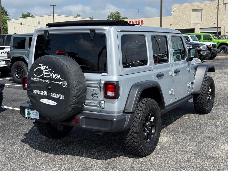 Jeep Wrangler Vehicle Image 03