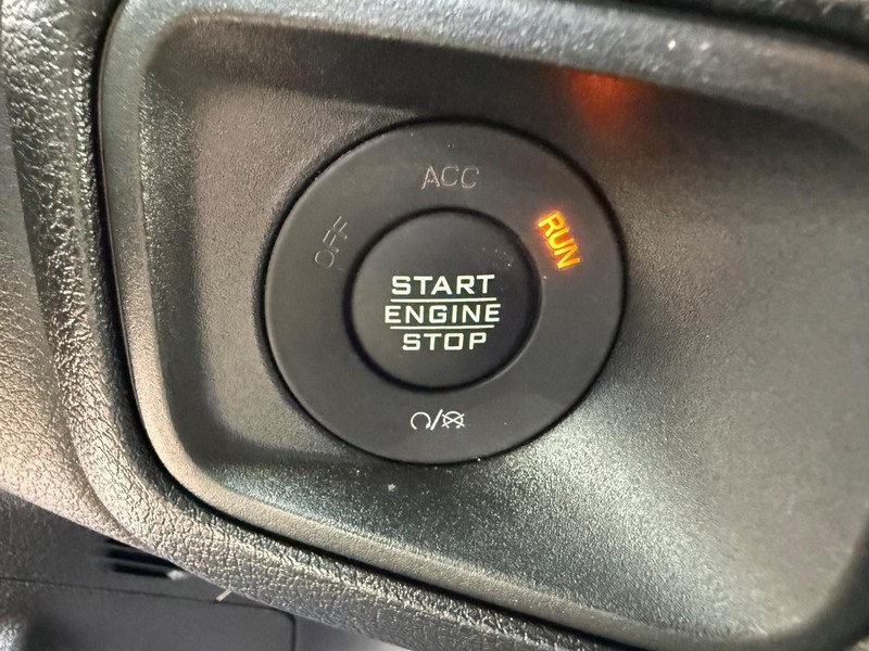 Jeep Wrangler Vehicle Image 16