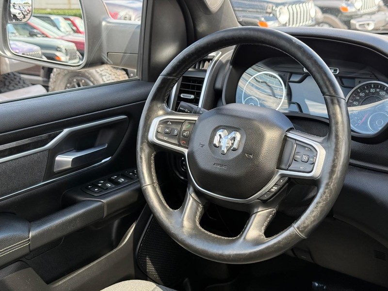 Ram 1500 Vehicle Image 13