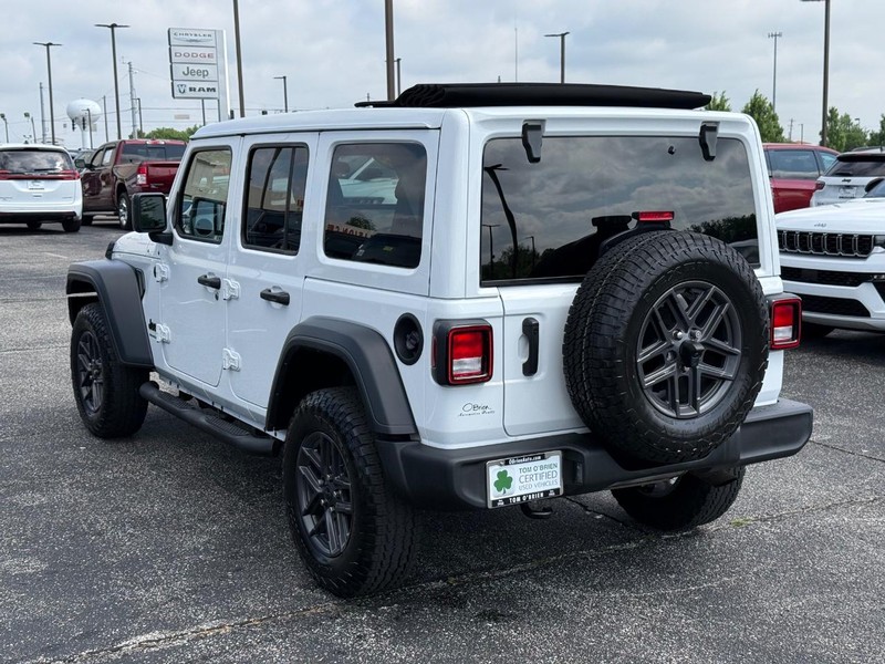 Jeep Wrangler Vehicle Image 05