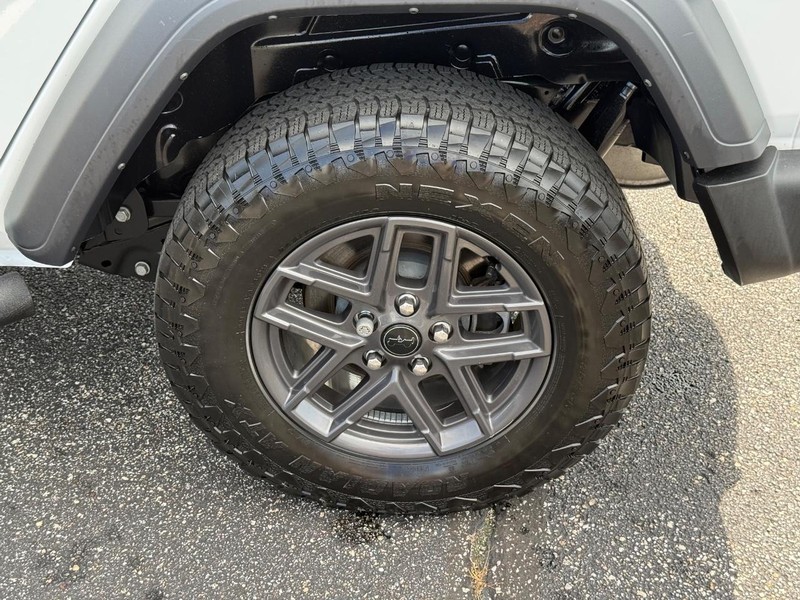 Jeep Wrangler Vehicle Image 06