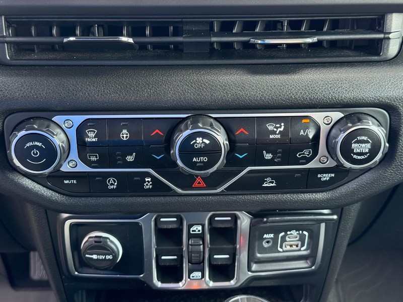 Jeep Wrangler Vehicle Image 20