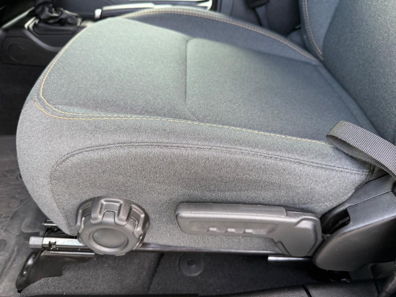 Jeep Wrangler Vehicle Image 27