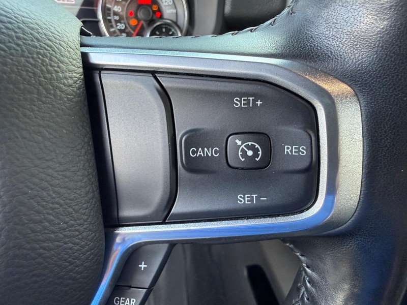 Ram 1500 Vehicle Image 14