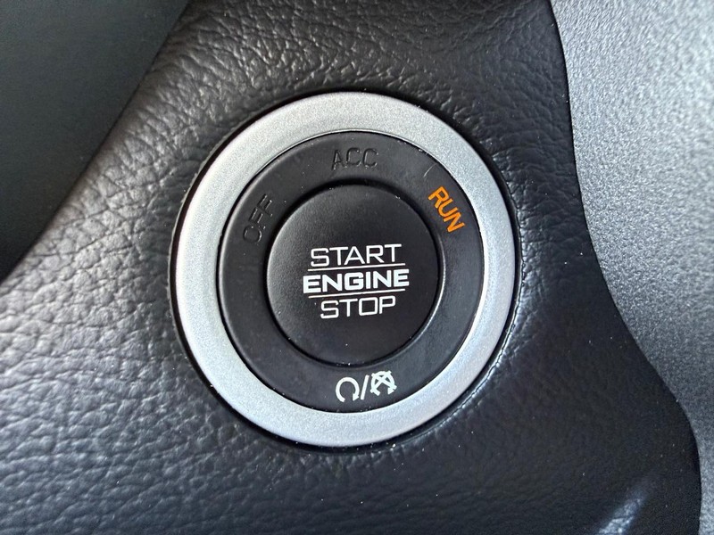 Ram 1500 Vehicle Image 15