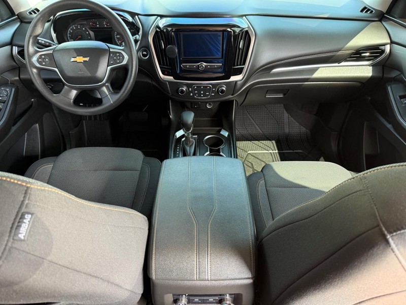 Chevrolet Traverse Vehicle Image 12