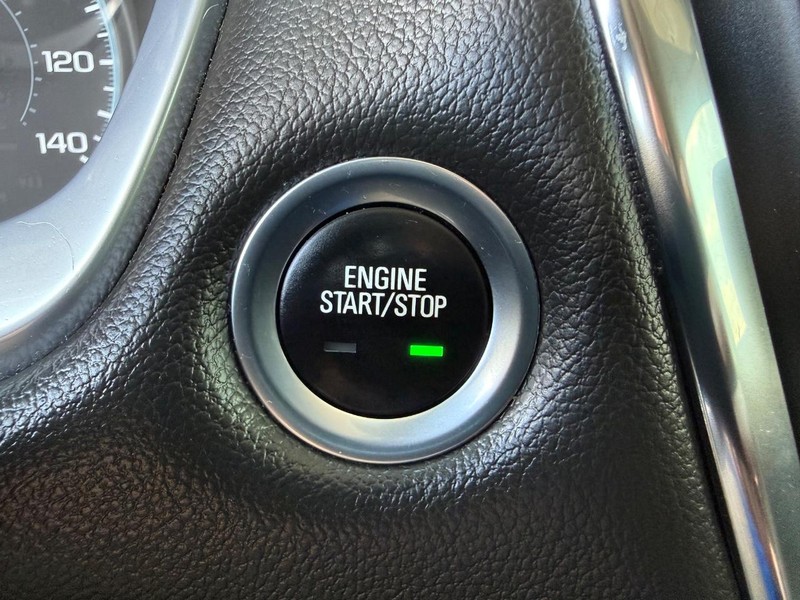 Chevrolet Traverse Vehicle Image 16