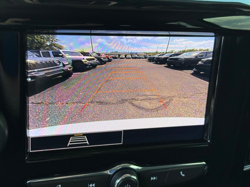 Chevrolet Traverse Vehicle Image 18