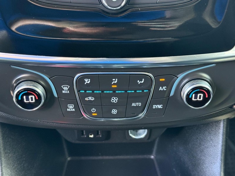 Chevrolet Traverse Vehicle Image 19