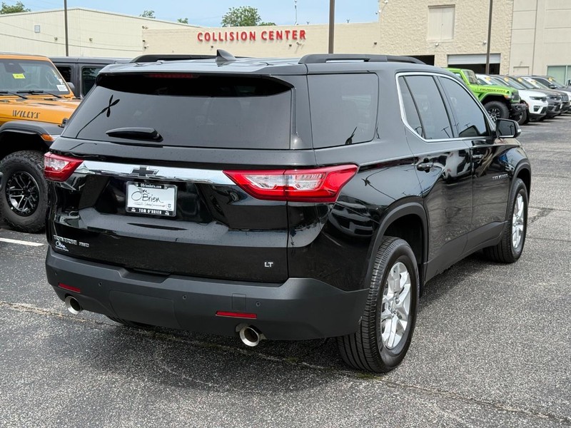 Chevrolet Traverse Vehicle Image 03