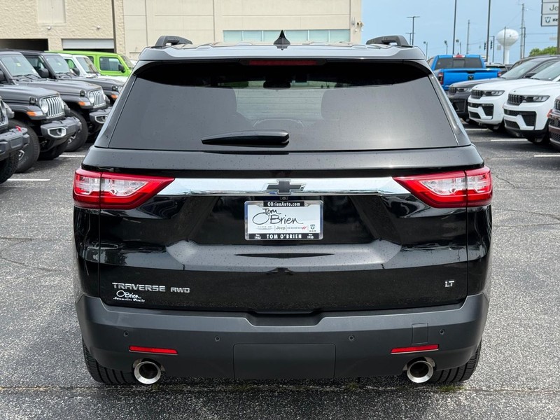 Chevrolet Traverse Vehicle Image 04
