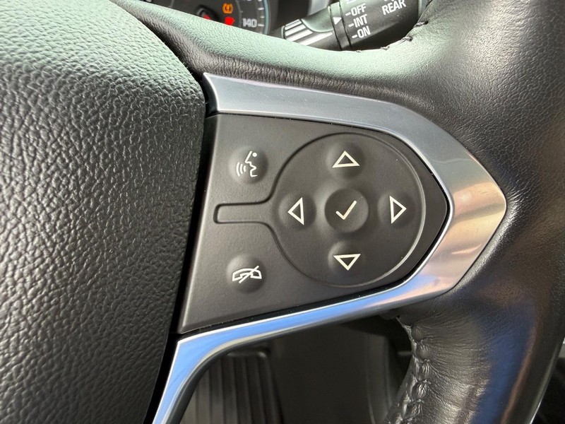 Chevrolet Traverse Vehicle Image 16